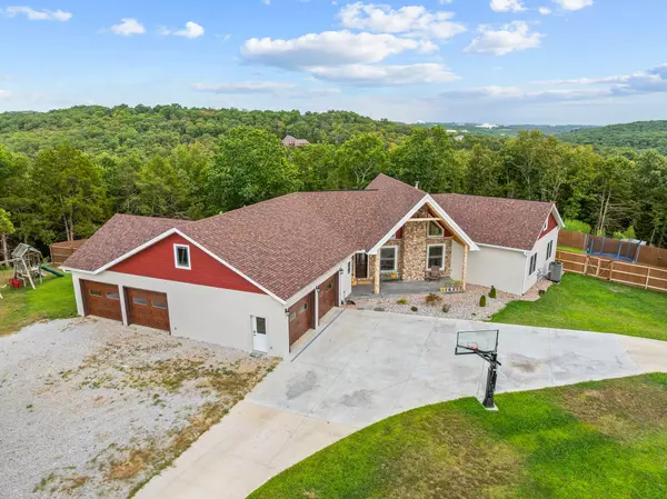 Branson, MO 65616,770 Mills Hollow RD