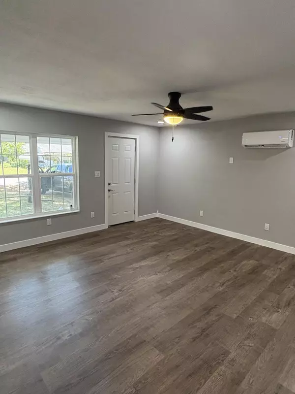 Springfield, MO 65807,301 W Mcgee ST