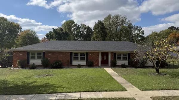 3945 S Parkcrest AVE, Springfield, MO 65807