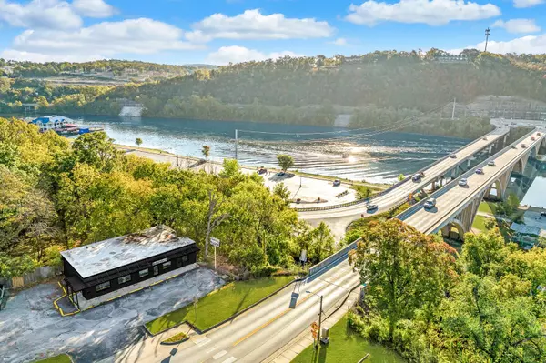 Branson, MO 65616,718 S Business 65 #C