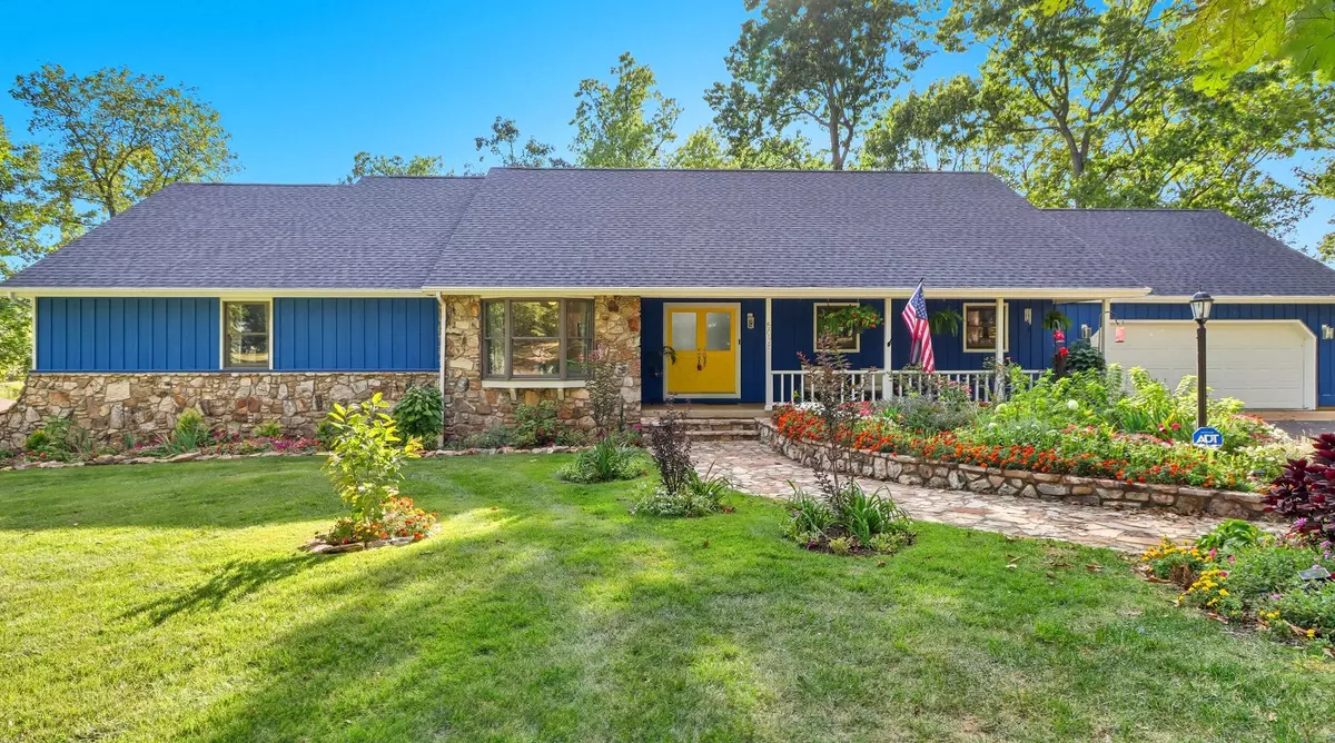 West Plains, MO 65775,5038 County Road 8940