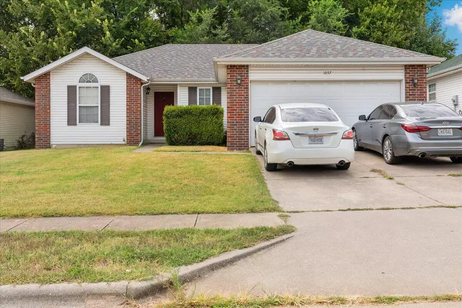 1018 S Missouri AVE, Springfield, MO 65807