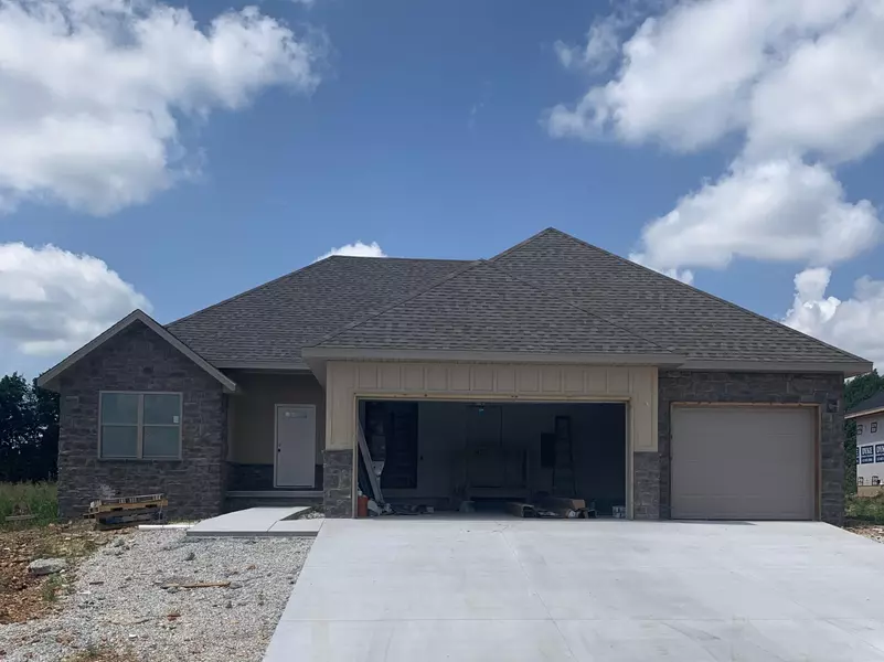 1371 N Lyon AVE, Republic, MO 65738