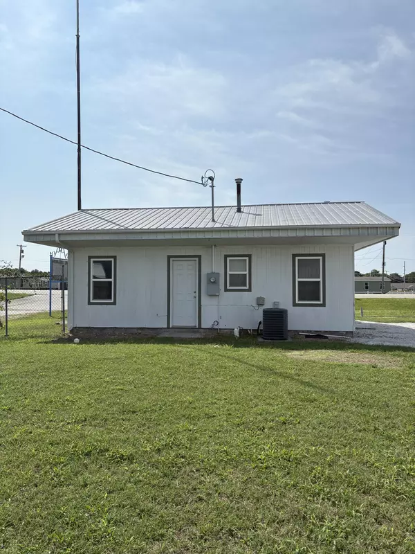 Neosho, MO 64850,1577 N Business 49