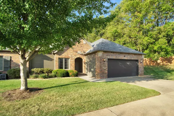 Springfield, MO 65807,1750 W Bennett ST #4b