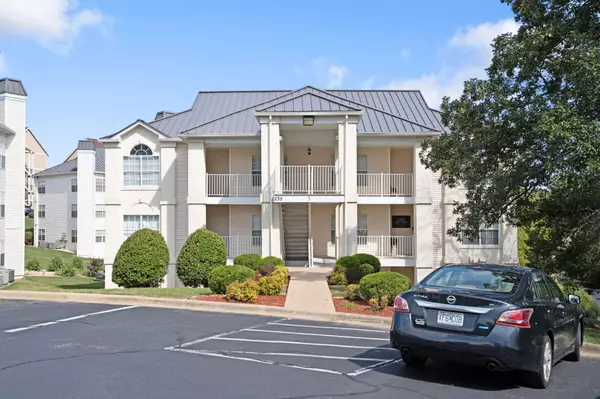 Branson, MO 65616,235 Meadow Brook LN #5-2