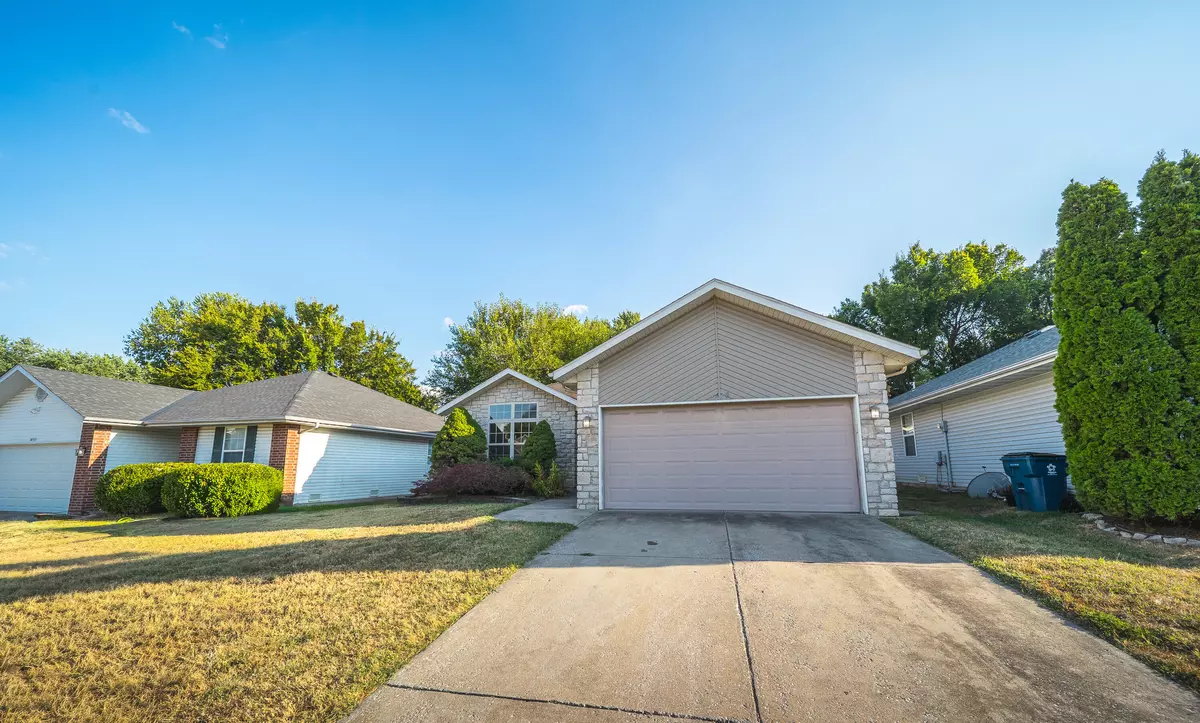 Springfield, MO 65803,1628 E Adams ST