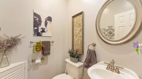 Nevada, MO 64772,18352 S 1453 RD