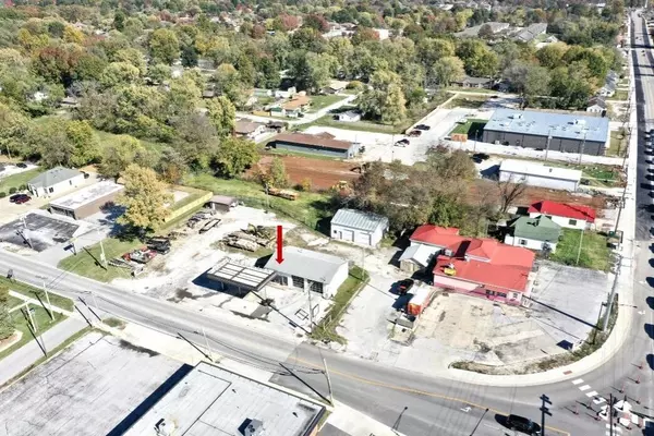Nixa, MO 65714,106 N Main ST