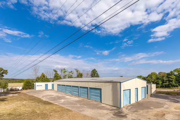 Kirbyville, MO 65679,5309 E State Highway 76