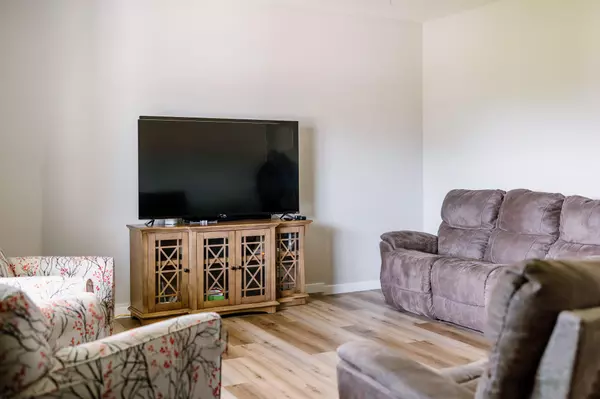 Nixa, MO 65714,887 S Parkside CIR
