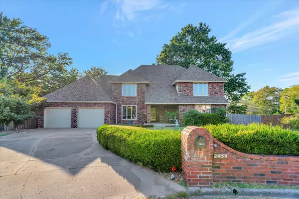 Springfield, MO 65804,2454 E Meadow DR