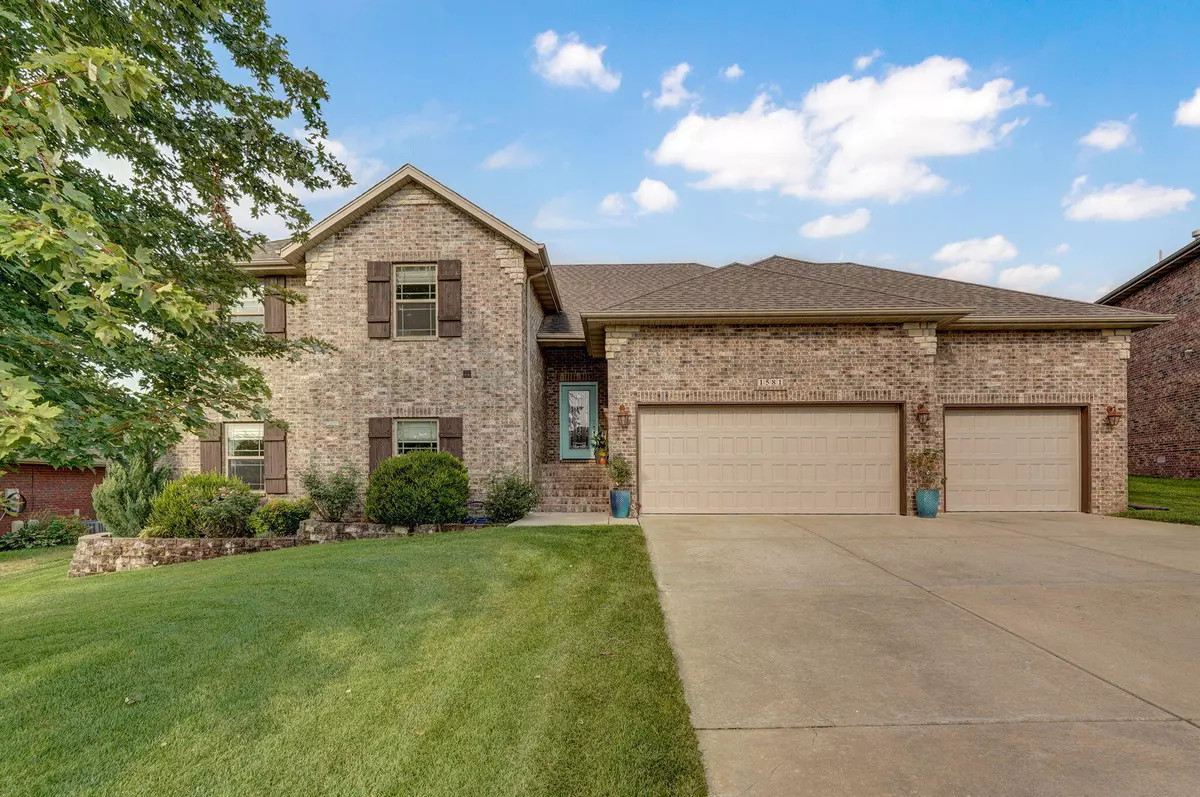 Springfield, MO 65802,1581 N Oakfair PL