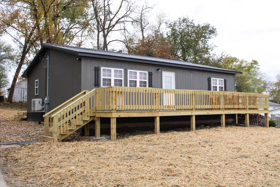 425 Pine ST, Osceola, MO 64776