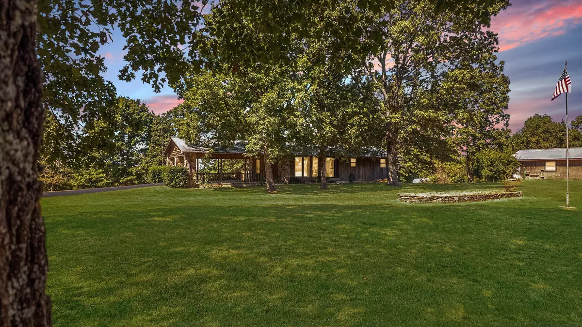 Mammoth Spring, AR 72554,4403 Us Highway 63