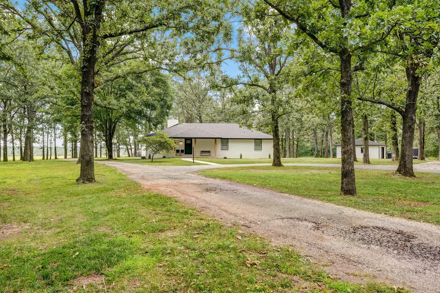 12163 State Highway Tt, Republic, MO 65738