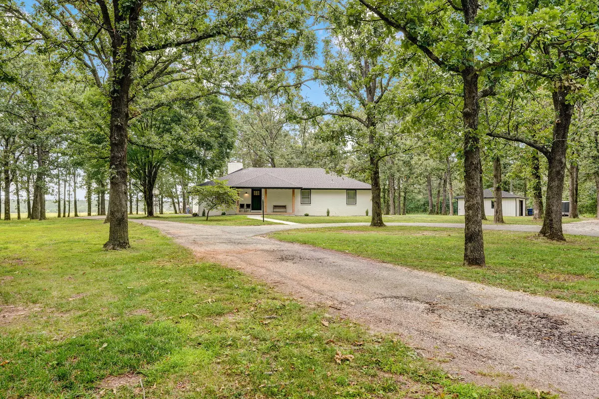 Republic, MO 65738,12163 State Highway Tt