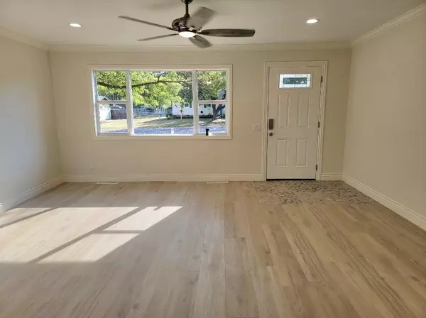 Monett, MO 65708,302 Highland AVE