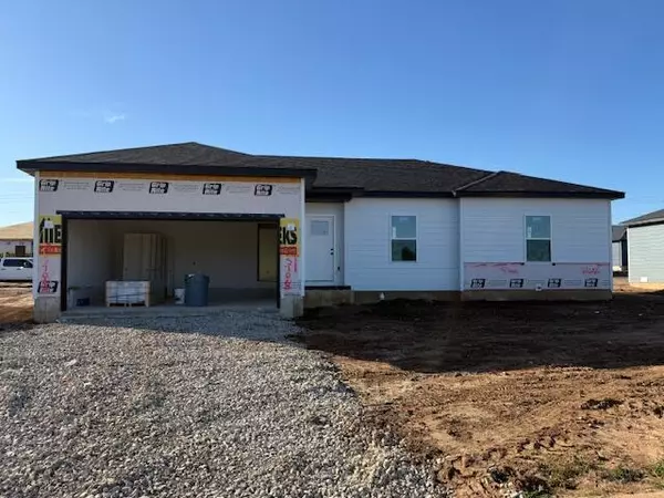 147 Maverick DR, Mt Vernon, MO 65712