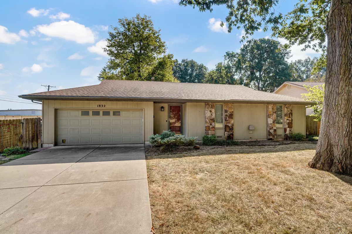 Springfield, MO 65807,1832 S Kansas AVE