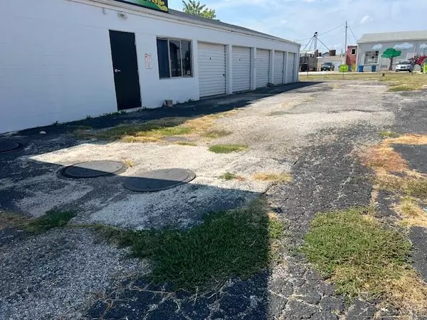 Nixa, MO 65714,105 Water ST