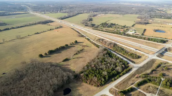 Marshfield, MO 65706,000 Fork LN