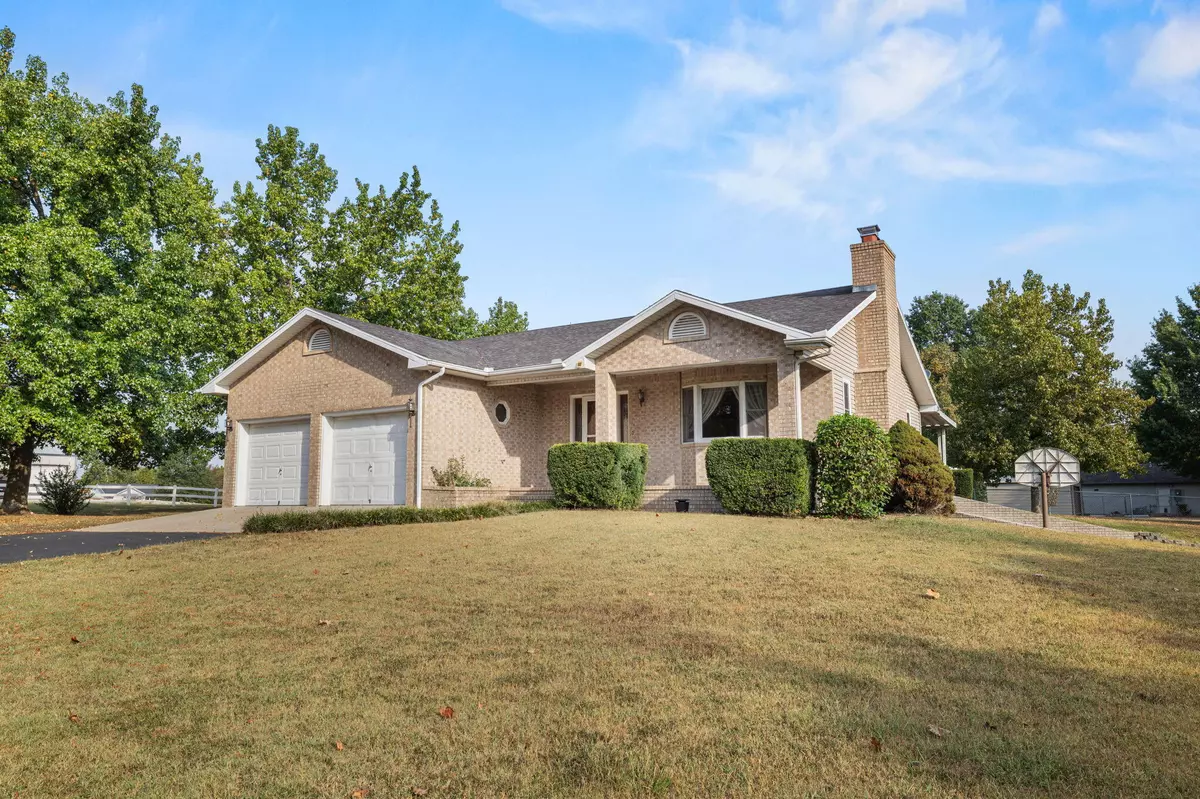 Nixa, MO 65714,1011 W Tracker RD