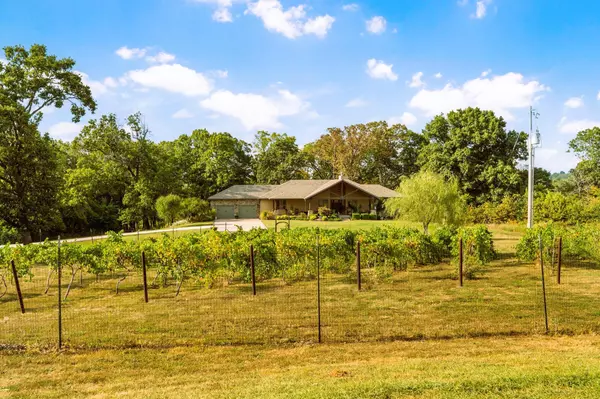 Springfield, MO 65803,6487 N Farm Road 171