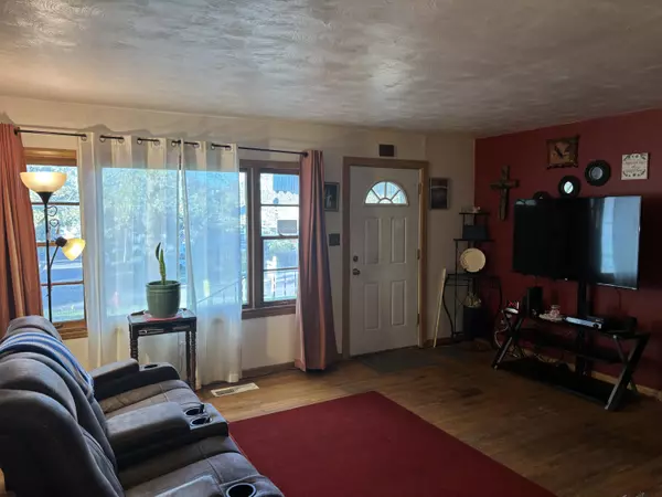 Neosho, MO 64850,715 Cherry ST