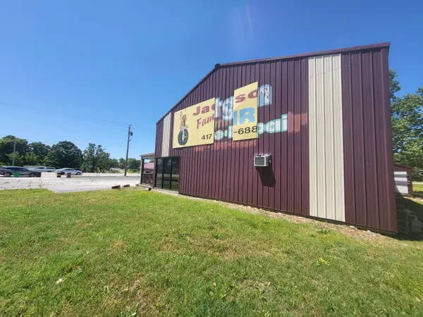 Granby, MO 64844,569 W Valley ST