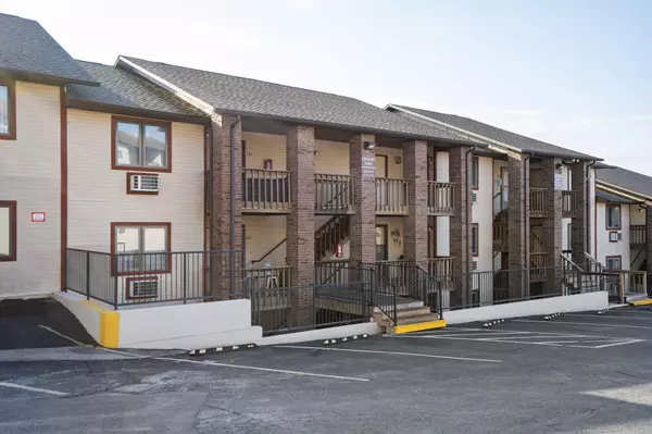 Kimberling City, MO 65686,516 Anchors Point LN