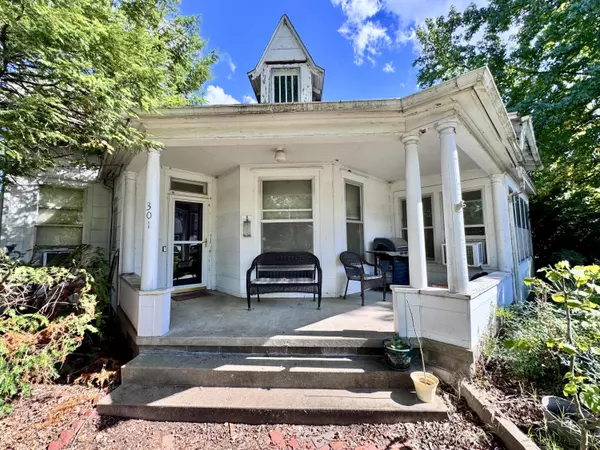 Neosho, MO 64850,301 S Hamilton ST