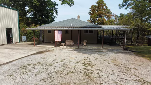 Pontiac, MO 65729,572 County Road 607