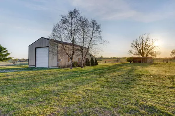 Ash Grove, MO 65604,813 S Dade 251