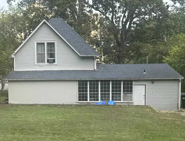 West Plains, MO 65775,413 Cherry ST