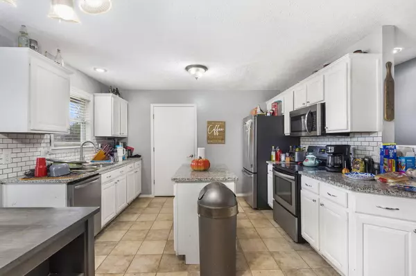 Battlefield, MO 65619,5333 S Honeysuckle LN