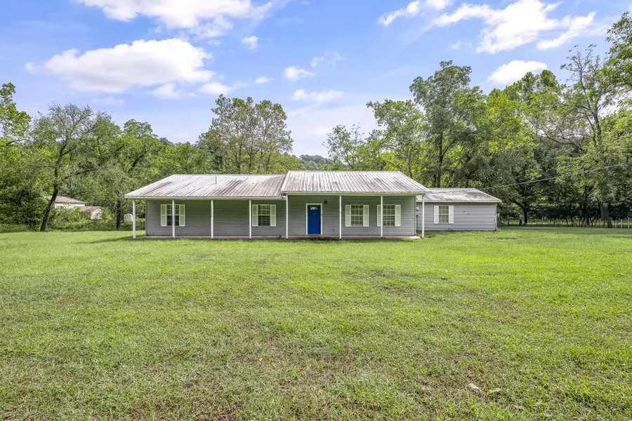 12722 State Highway 90, Washburn, MO 65772