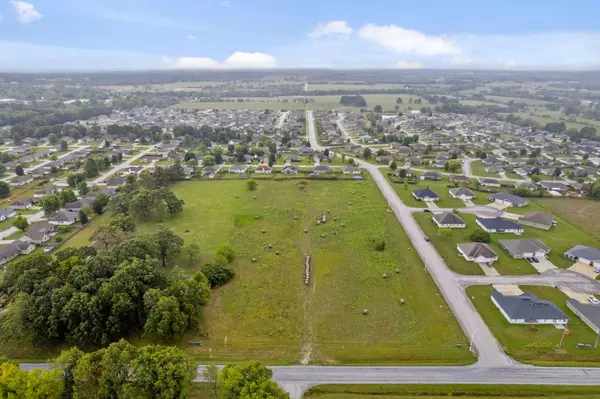 Clever, MO 65631,7830 Snow Drop AVE