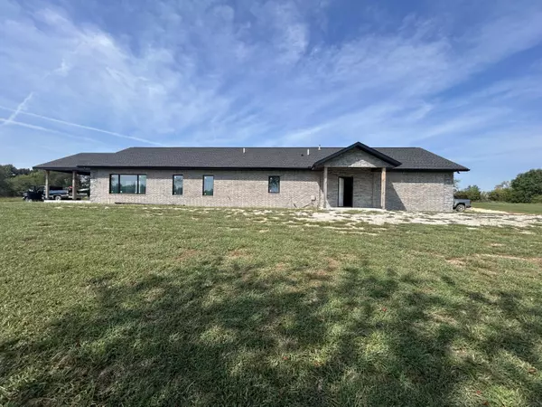 Cassville, MO 65625,22176 Farm Road 1085