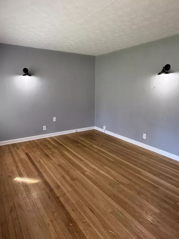 Springfield, MO 65803,1719 N Weller AVE