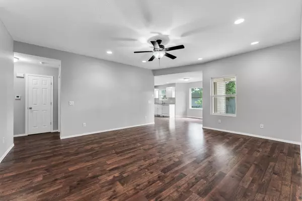 Nixa, MO 65714,850 W Hickory Nut CT