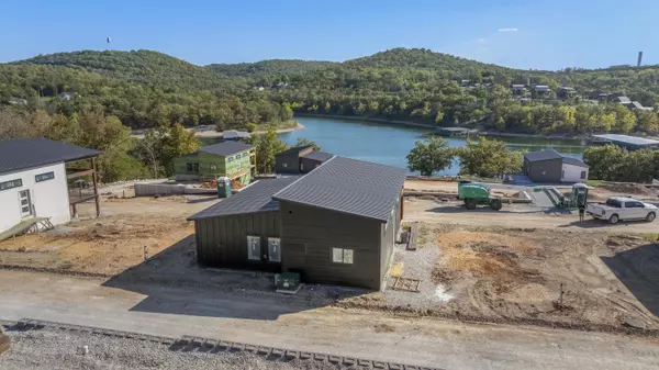 Reeds Spring, MO 65737,20 Teak DR #15