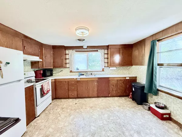 Houston, MO 65483,1304 W State Route 17