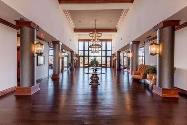 Branson, MO 65616,200 S Sycamore ST #H1014-A1022