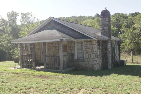 Bradleyville, MO 65614,19927 State Highway 125