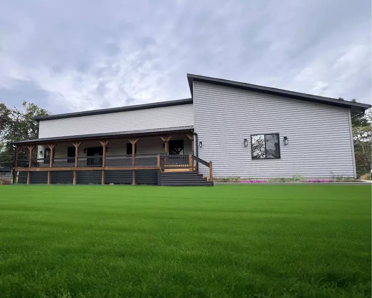 104 Lakeshore DR, Kimberling City, MO 65686