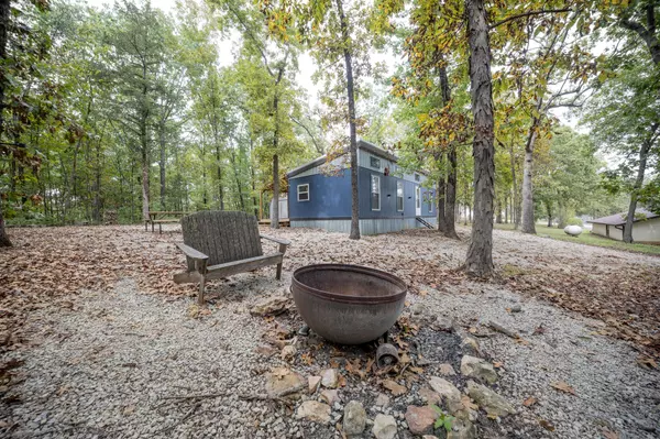 Pittsburg, MO 65724,24856 County Road 247l