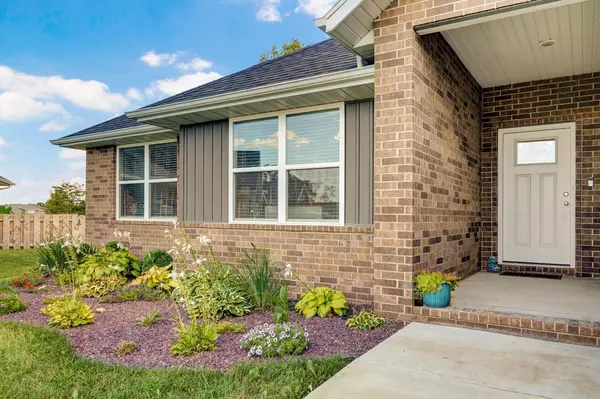 Nixa, MO 65714,736 E Penzance CIR