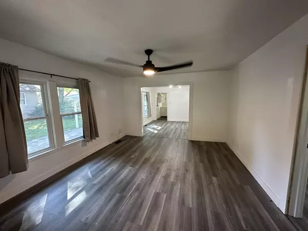 Springfield, MO 65803,2435 N Main AVE