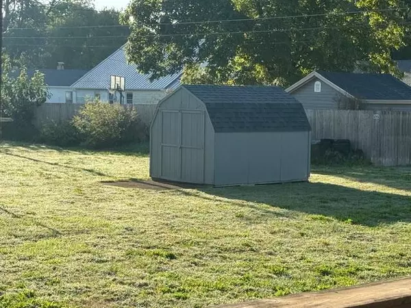 West Plains, MO 65775,1038 7th ST